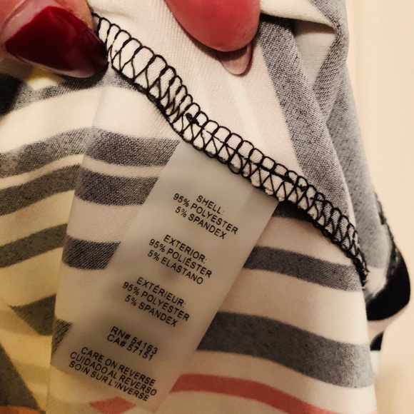 Calvin Klein sleeveless blouse.             **BOGO same or less$ - Picture 4 of 5